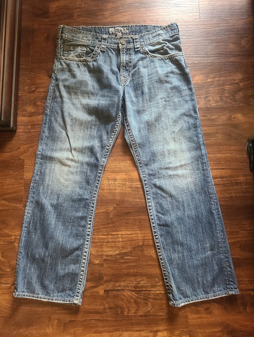 Y2K Silver Jeans Men’s Light Blue Relaxed Fit Denim